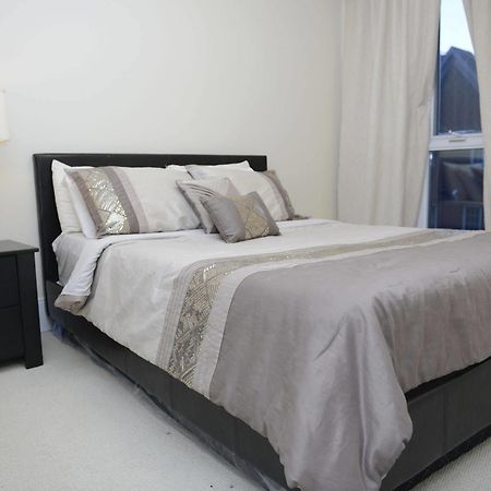 Life Suites Luxury Downtown Condos Τορόντο Εξωτερικό φωτογραφία