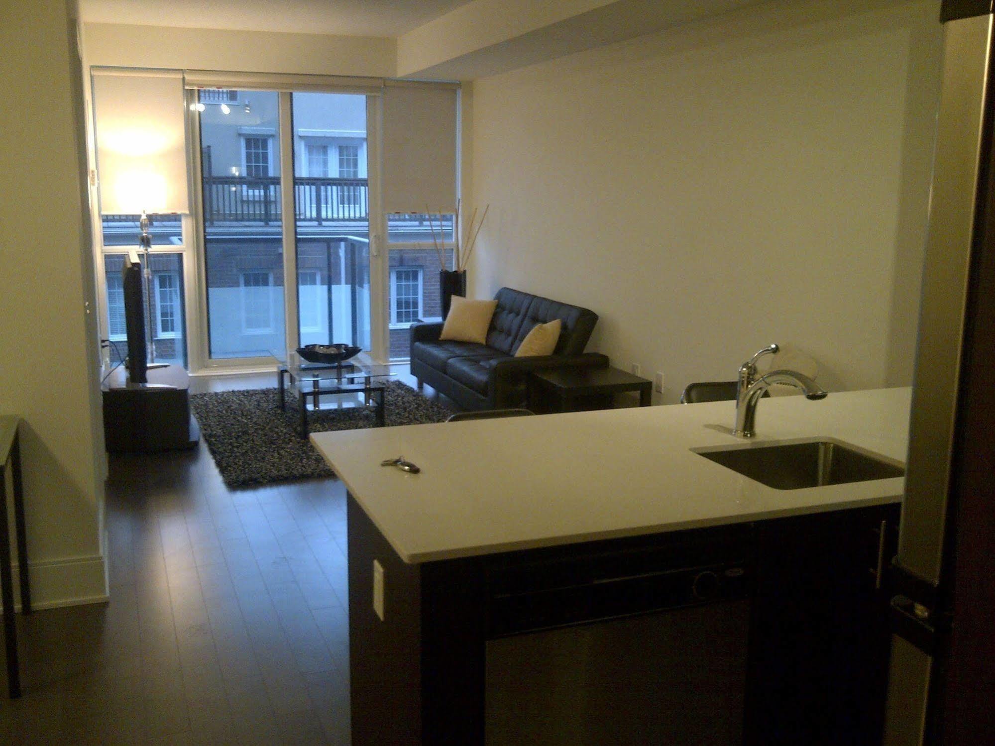 Life Suites Luxury Downtown Condos Τορόντο Εξωτερικό φωτογραφία