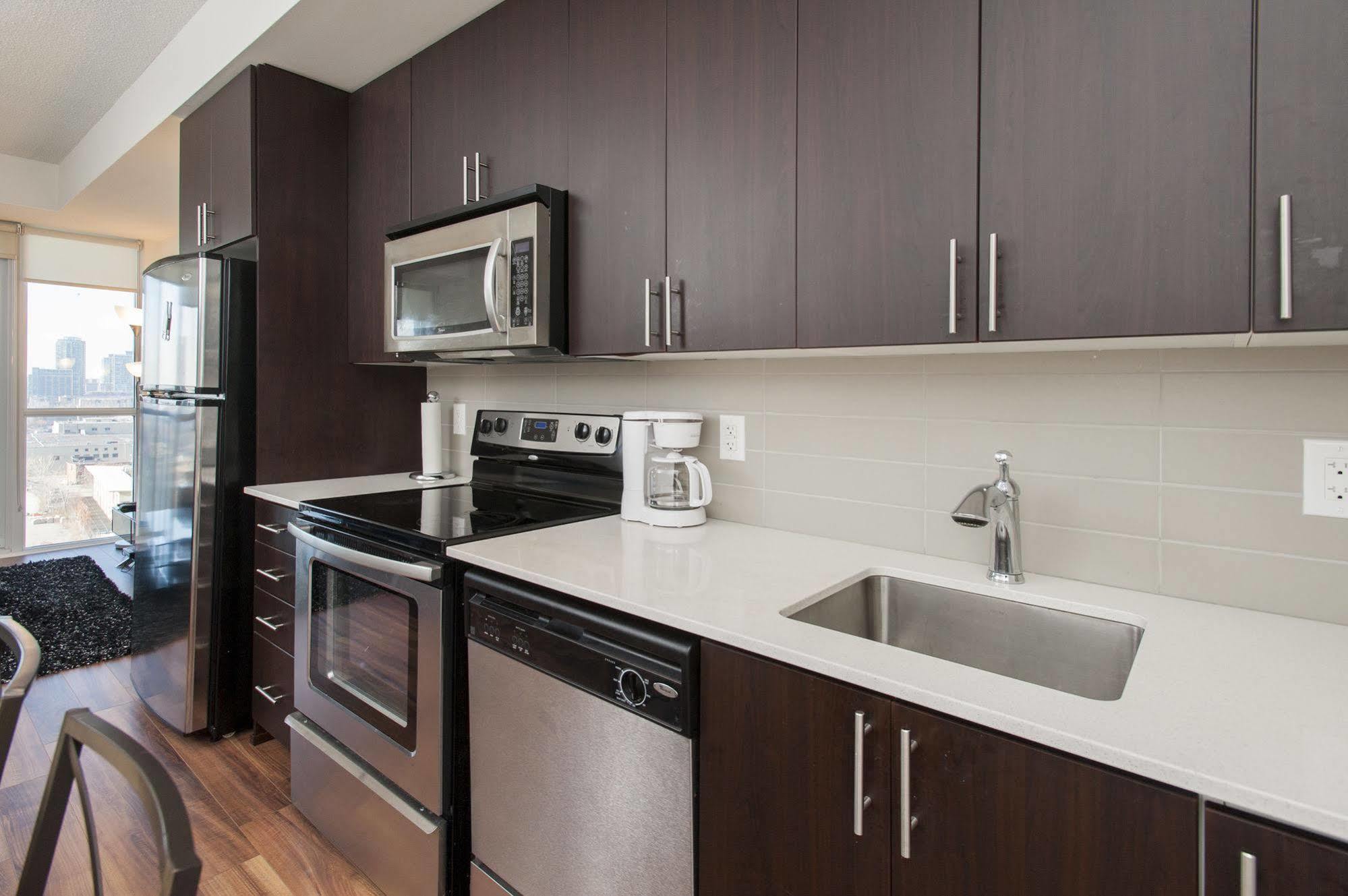 Life Suites Luxury Downtown Condos Τορόντο Εξωτερικό φωτογραφία