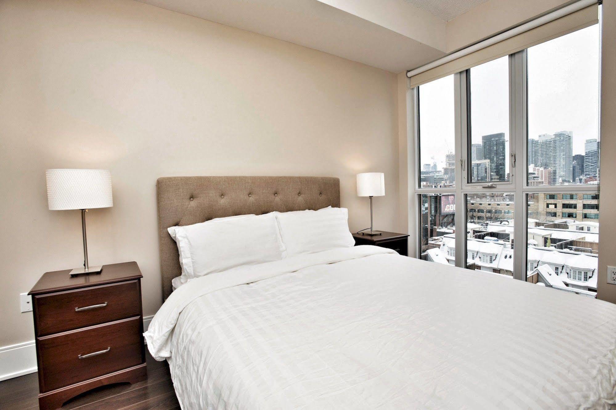 Life Suites Luxury Downtown Condos Τορόντο Εξωτερικό φωτογραφία